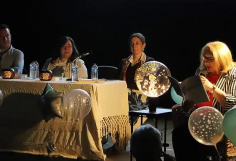 Agenda Ocio - Aurora Rey dedica su nueva obra infantil “a todos los niños que, salpicando estrellas, iluminan el cielo con miles de ellas” 