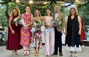 Agenda Ocio - Puesta de largo para la Dulcinea y Damas de hogaño 