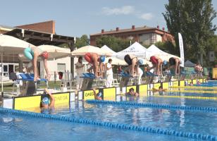 Agenda Ocio - La piscina del Rey Juan Carlos brilla en el regional absoluto de verano de natación 