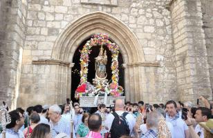 Agenda Ocio - Miles de romeros acompaña a la Virgen de Alarcos en la tradicional subida a la Ermita 